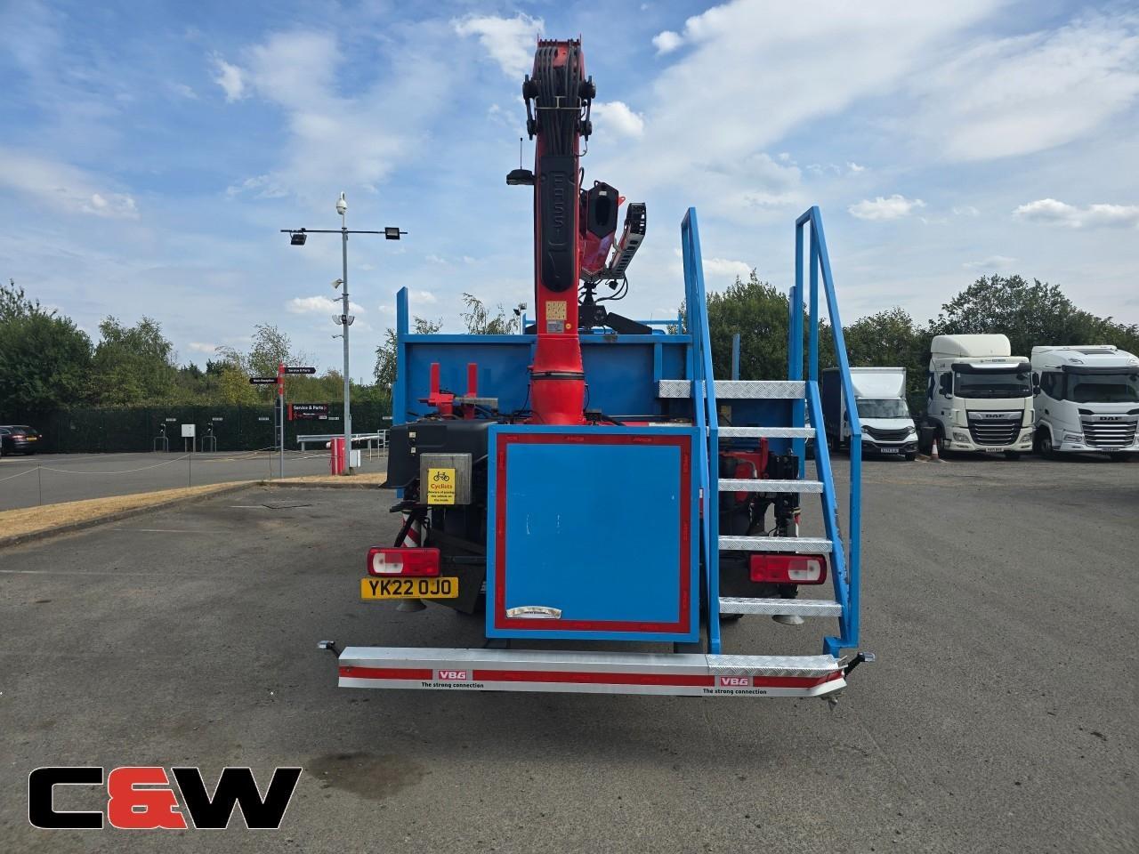 Vehicle image 7